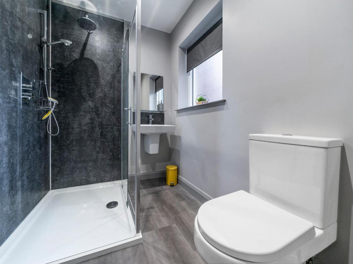 Pass The Keys Lovely 1Br Apt In No 1 Location With Top Amenities Belfast Exterior photo